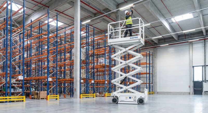 nacelle ciseaux electrique interieur maroc